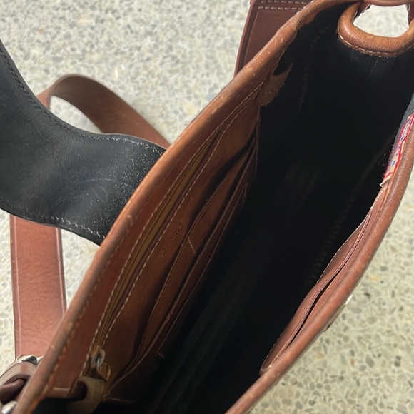 Vintage Dooney & Bourke Black & British Tan Leather Donegal Shoulder Bag - Picture 6 of 9